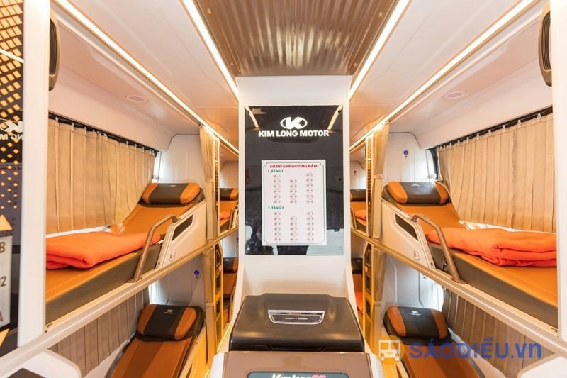 Lái xe ban đêm trên đường cao tốc yêu cầu sự tập trung cao độ và kinh nghiệm xử lý tình huống