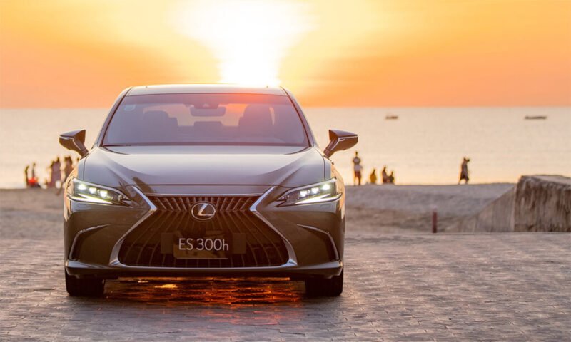 Lexus ES - Phiên bản Lexus 5 chỗ Sedan sang trọng cỡ trung