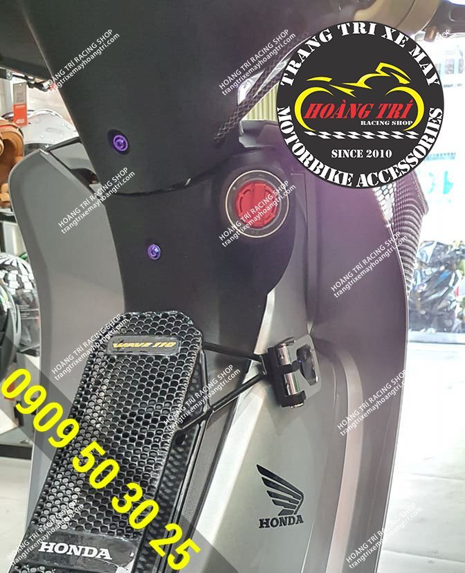 Logo Honda chá»¯ ná»•i Ä‘Æ°á»£c thay tháº¿ khi xe Ä‘Æ°á»£c sÆ¡n láº¡i