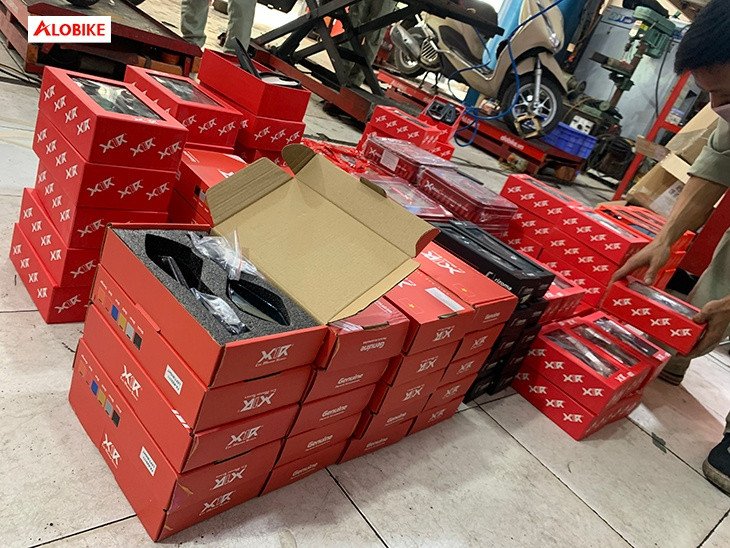 Lựa chọn gương xe máy thời trang nhỏ gọn và phong cách cho xế cưng