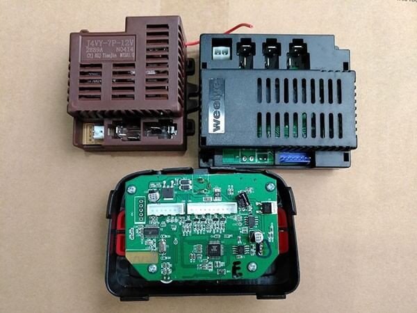 Mạch điện tử bên trong xe điện trẻ em, cần được bảo quản cẩn thận