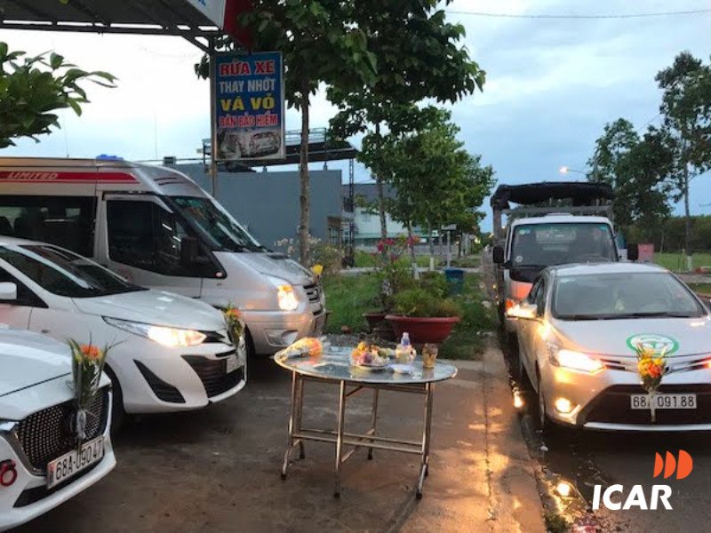 Mâm cúng xe mới mua cần được chuẩn bị chu đáo