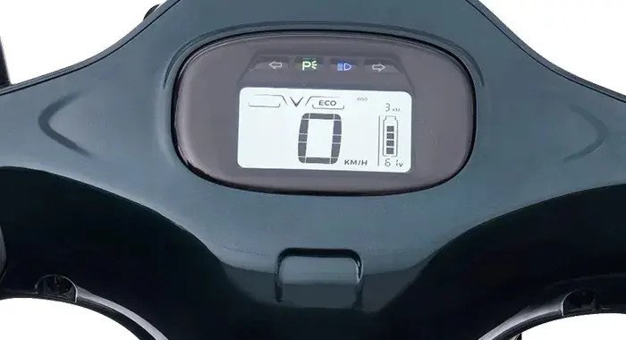 Mặt đồng hồ hiển thị thông tin của xe máy điện VinFast Evo Neo