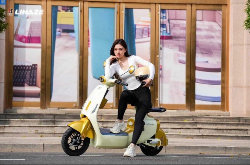 Mẫu xe điện hot girl với thiết kế thời trang và màu sắc đa dạng
