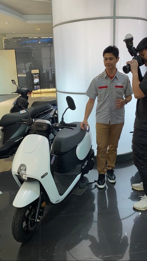 Mẫu xe DRG lấy cảm hứng từ BMW i8