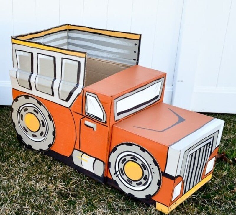 Mẫu xe tải đồ chơi bằng bìa cát tông