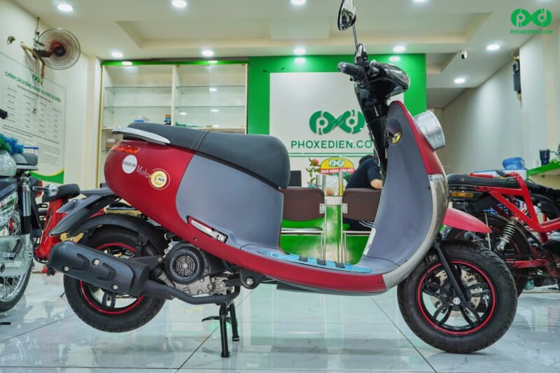 Mẫu xe tay ga 50cc xăng với thiết kế hiện đại và màu sắc đa dạng