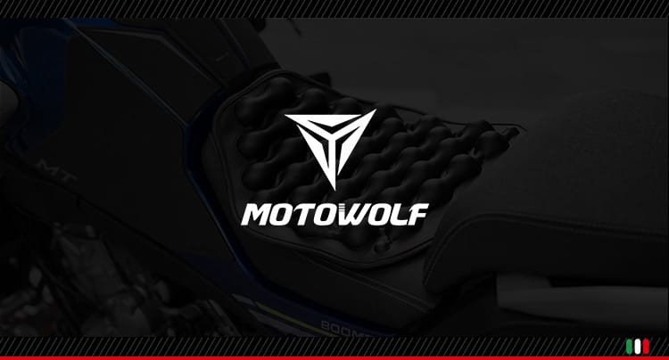 Miếng lót yên xe máy chất lượng cao giúp giảm rung xóc và tăng sự thoải mái khi di chuyển.