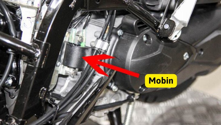 Mô bin sườn bị hỏng là một trong những nguyên nhân khiến xe máy đề không nổ