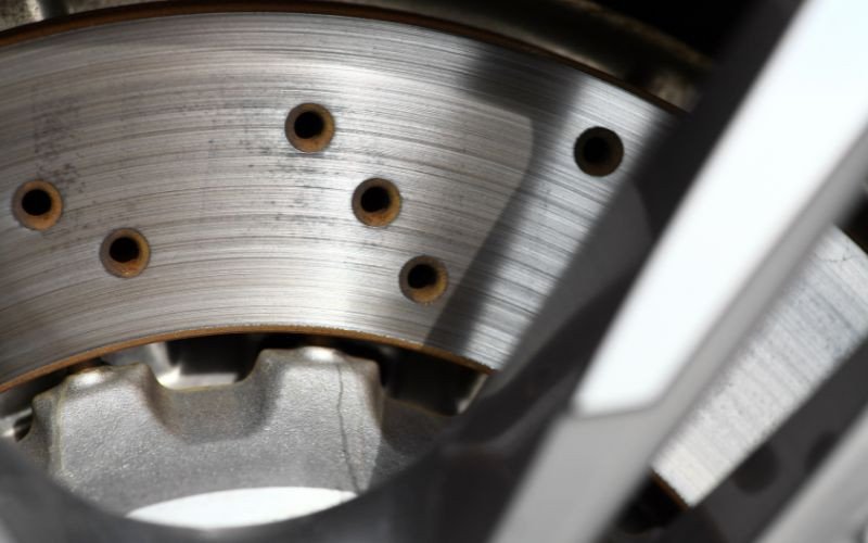 Mô tả tổng quan về các bộ phận chính của hệ thống phanh đĩa xe ô tô