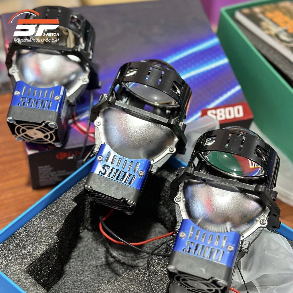 Một mẫu đèn bi cầu Laser với ánh sáng mạnh mẽ