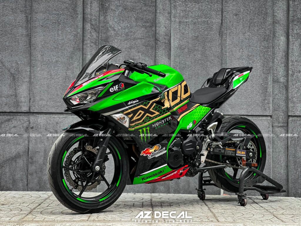 Một mẫu thiết kế decal xe máy được thi công hoàn thiện trên xe tay ga