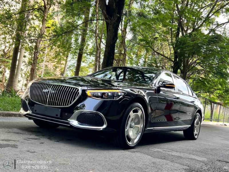 Ngoại thất sang trọng của Mercedes-Maybach S450 tại Việt Nam