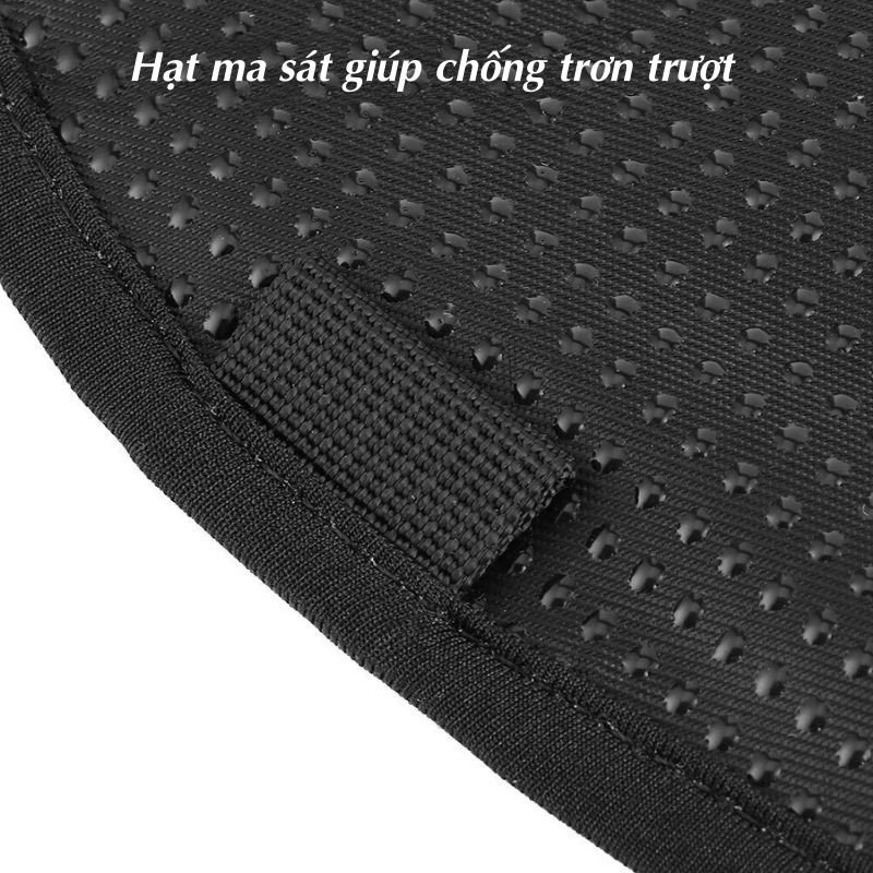 Nhiều loại đệm lót yên xe máy khác nhau được trưng bày