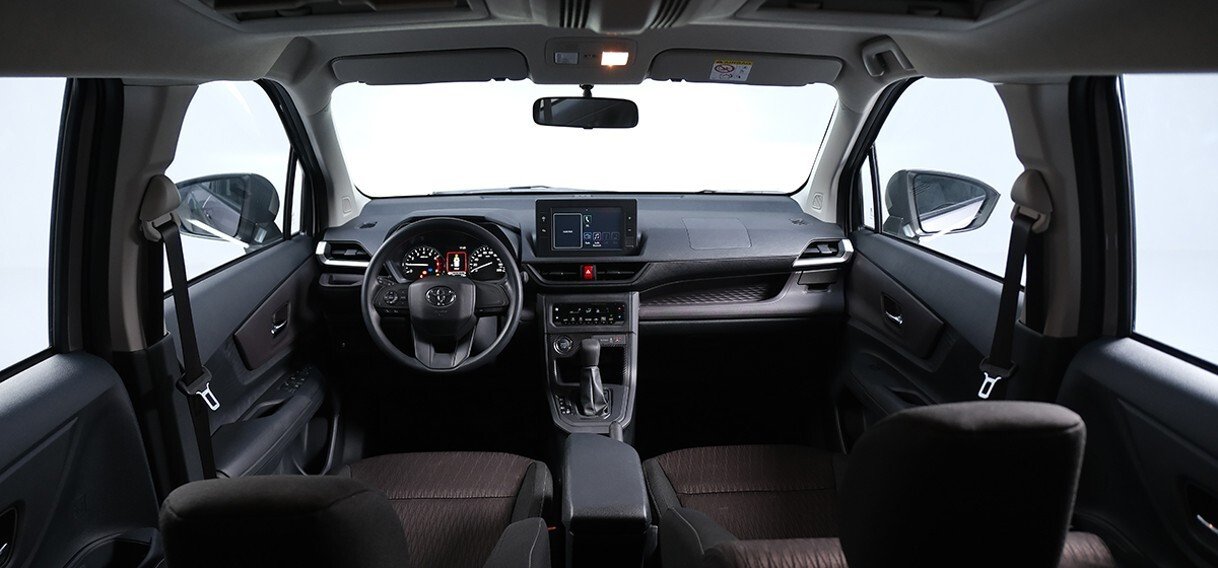 Những trang bị tiện ích trong xe Toyota 7 chỗ Avanza