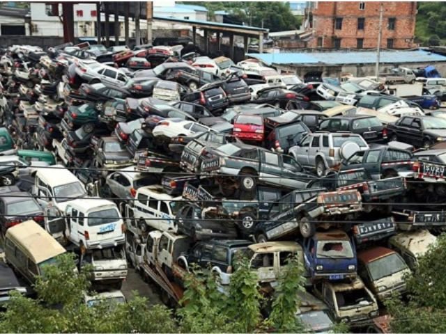 Giải mã **niên hạn sử dụng xe tải** tại Việt Nam