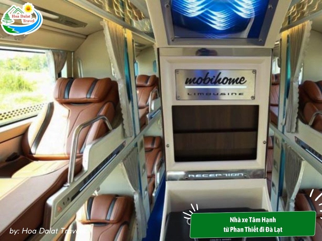 Nội thất giường nằm của xe Tâm Hạnh