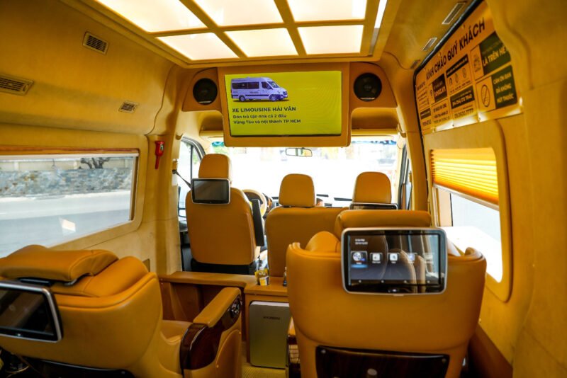 Nội thất sang trọng của xe limousine Hải Vân Vũng Tàu