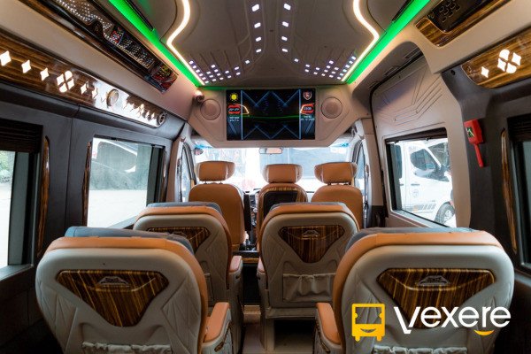 Nội thất xe giường nằm cao cấp của nhà xe Hoàng Long