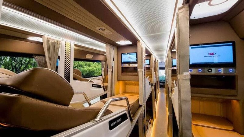 Nội thất xe limousine cao cấp trên tuyến Sài Gòn Đà Lạt