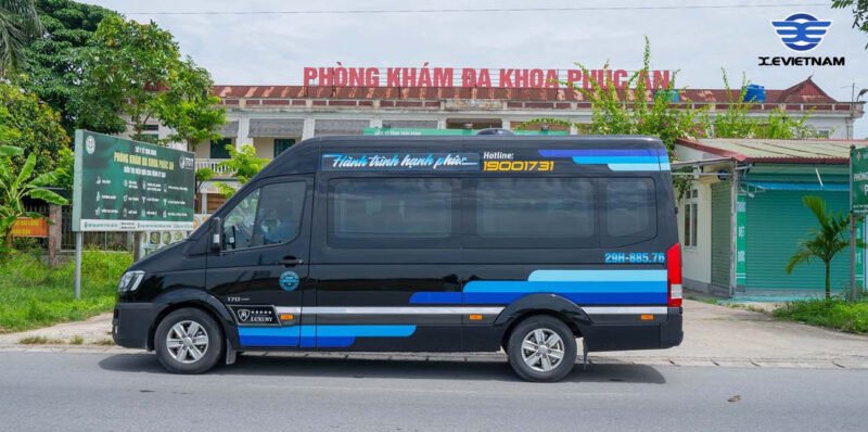 Nội thất xe limousine sang trọng trên tuyến đường Hà Nội Thái Bình