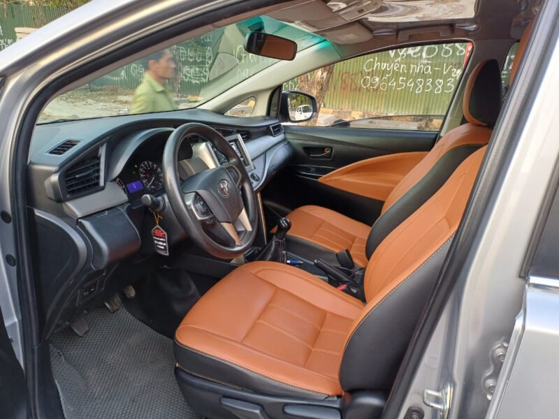 Nội thất xe Toyota Innova đời mới với không gian rộng rãi