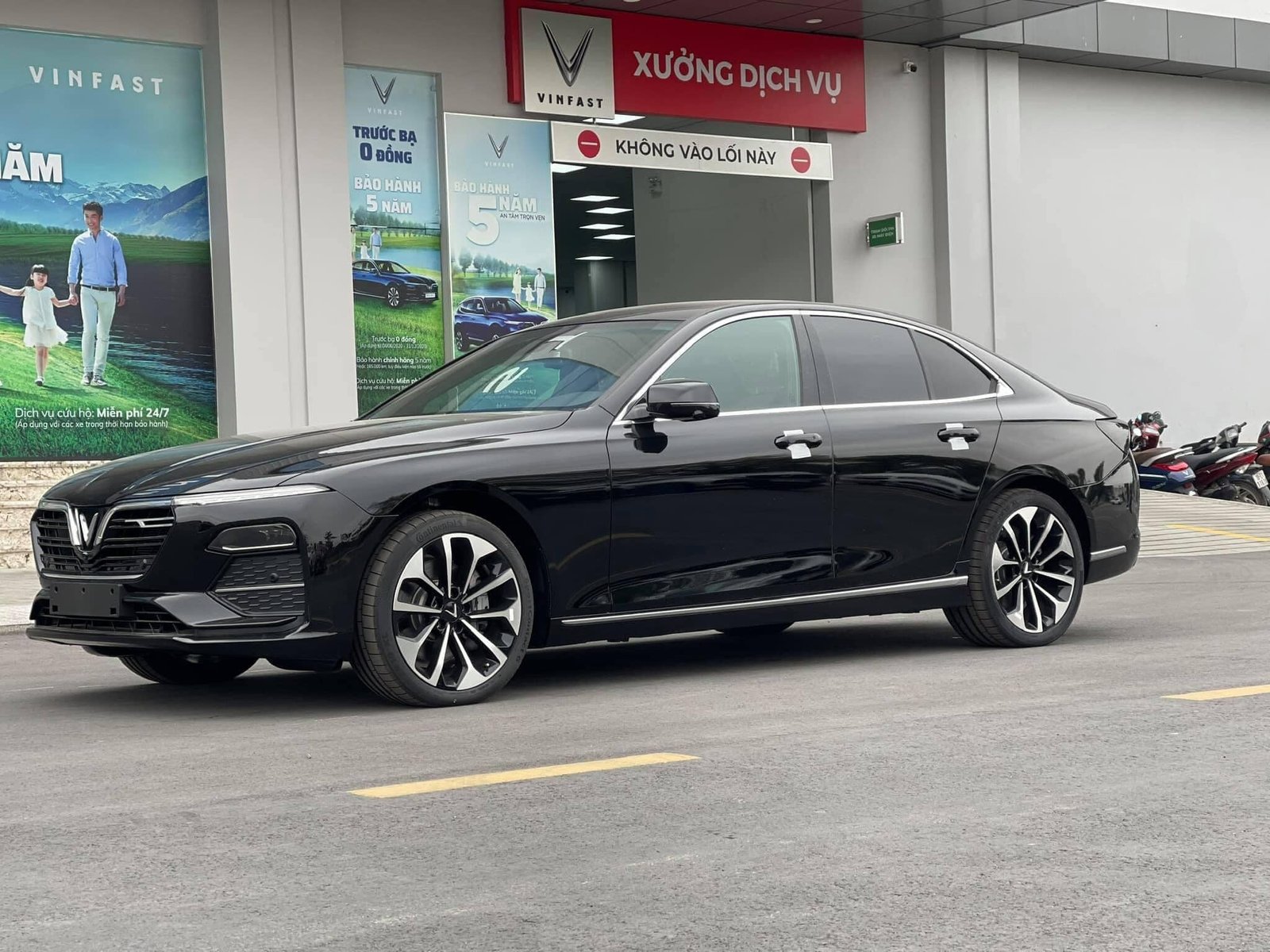 Phụ kiện xe máy giúp tăng cường tiện ích và an toàn