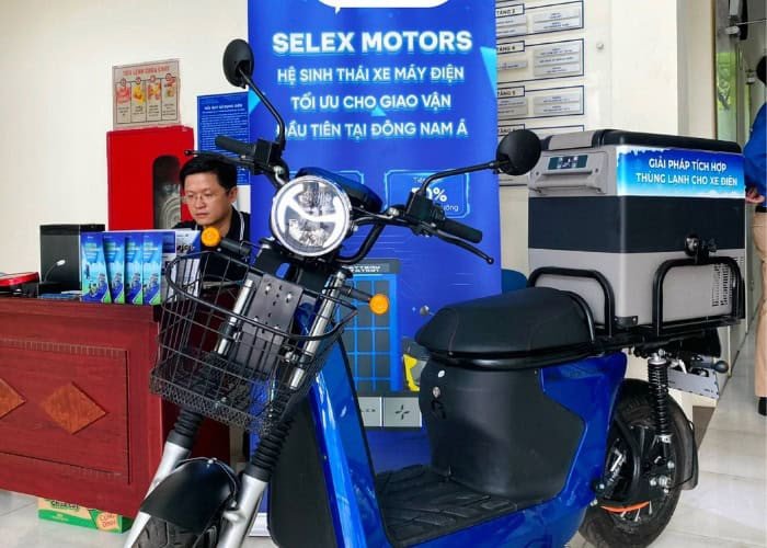 Quy định về gương chiếu hậu trên xe máy điện tại Việt Nam