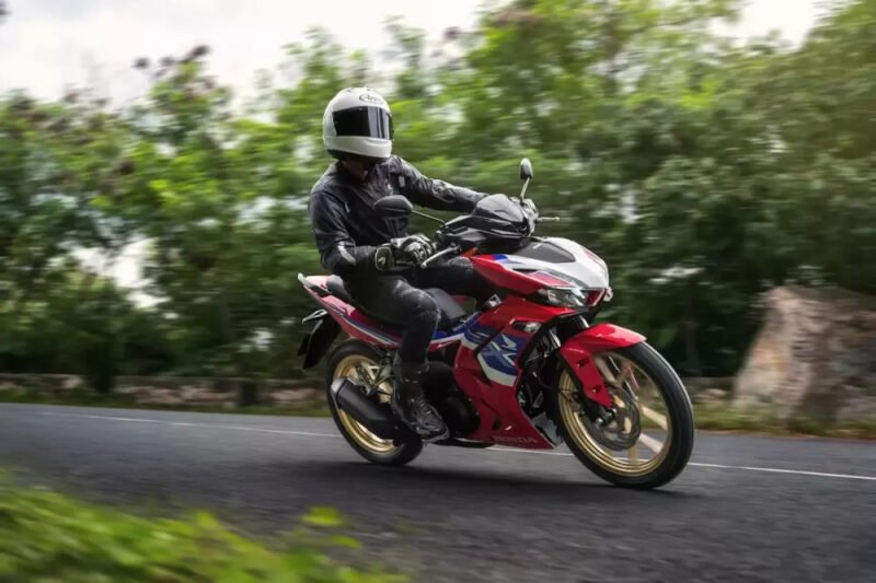 Quy định về phân hạng bằng lái xe mới áp dụng cho xe mô tô dung tích lớn