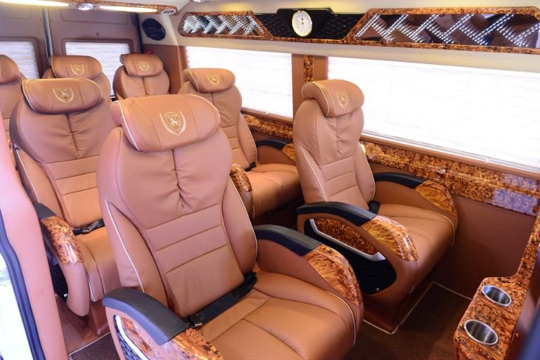 Quy trình đặt vé xe limousine trực tuyến nhanh gọn