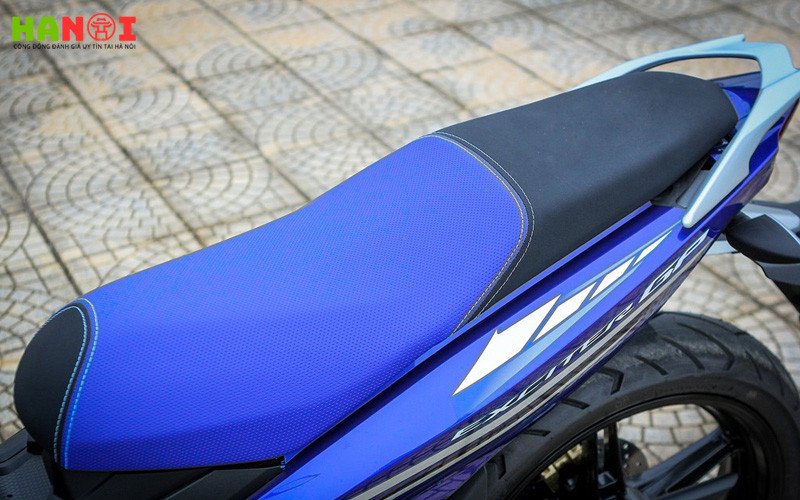 Quy trình gia công và lắp đặt yên xe máy tại xưởng