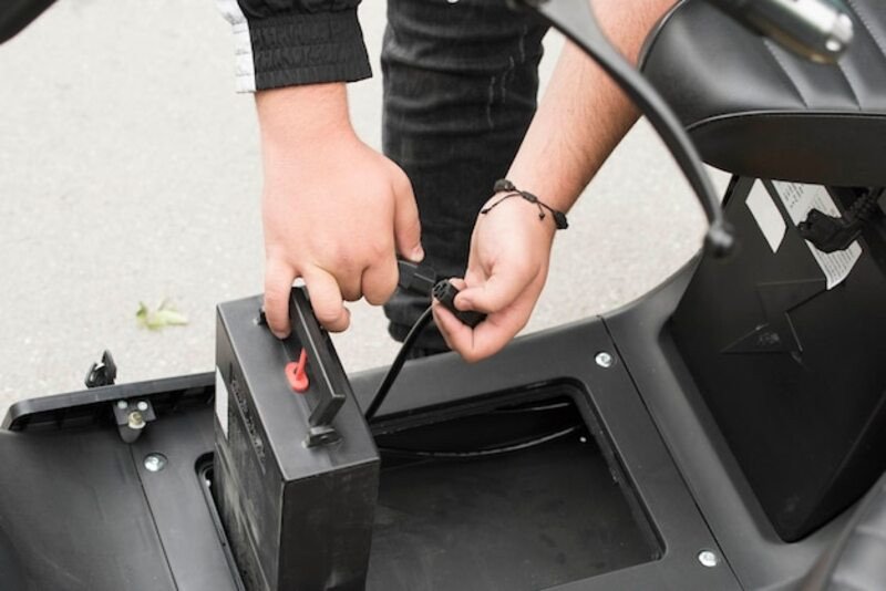 Sạc xe theo đúng số lượng thời gian được nhà sản xuất khuyến nghị