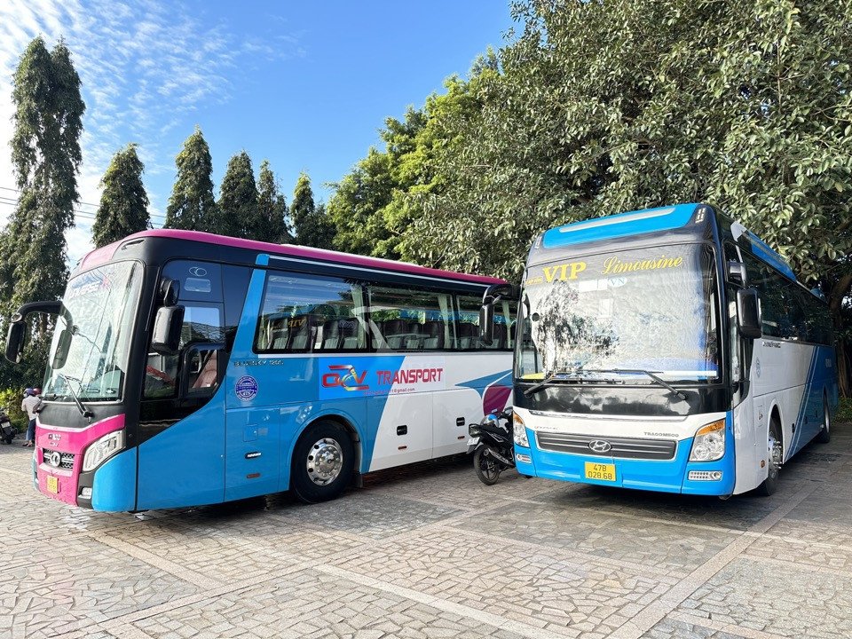 So sánh các loại xe 45 chỗ cho chuyến đi nhóm tại Gia Lai