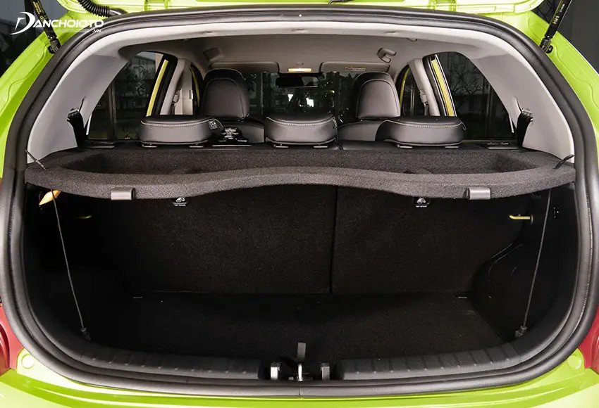 So sánh không gian khoang hành lý Kia Morning với khả năng mở rộng