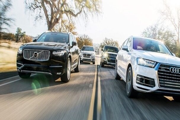 Sự khác biệt giữa màu xe đen và xe trắng trên thị trường