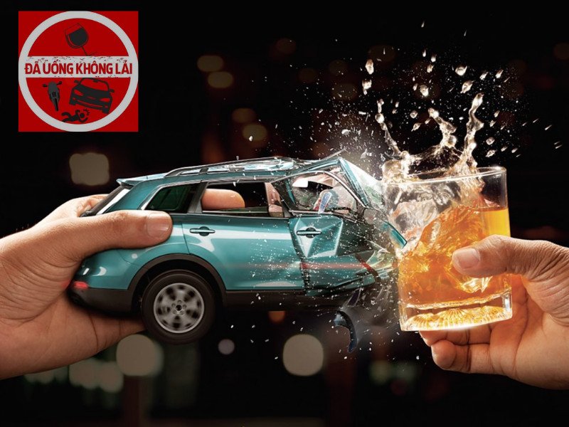 Tài xế chuyên nghiệp đang chuẩn bị đưa khách hàng về nhà an toàn