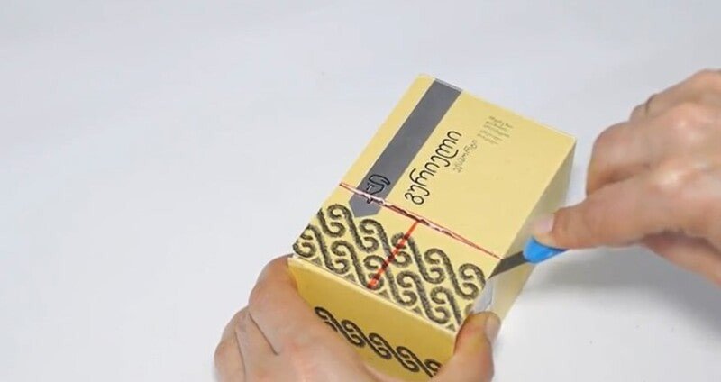 Tạo hình xe mô hình từ hộp carton nhỏ