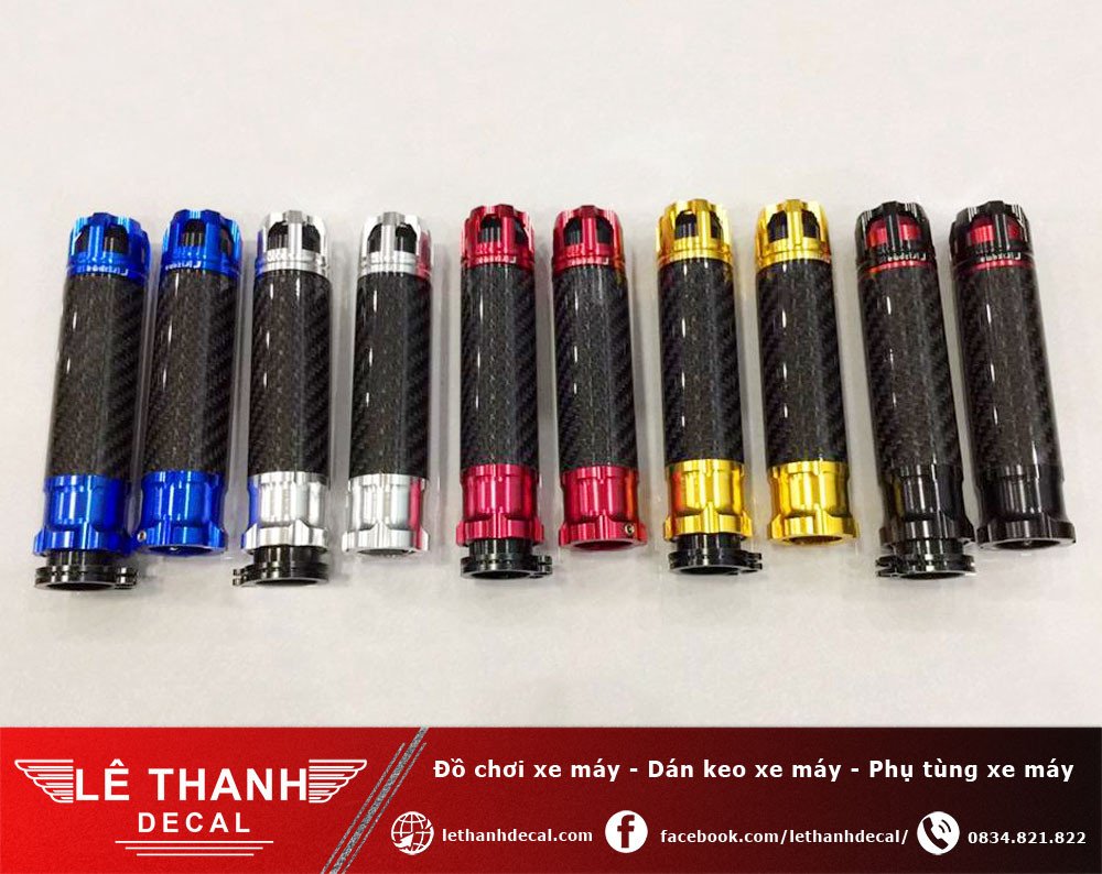 Tay nắm Rizoma với chi tiết kim loại tinh xảo