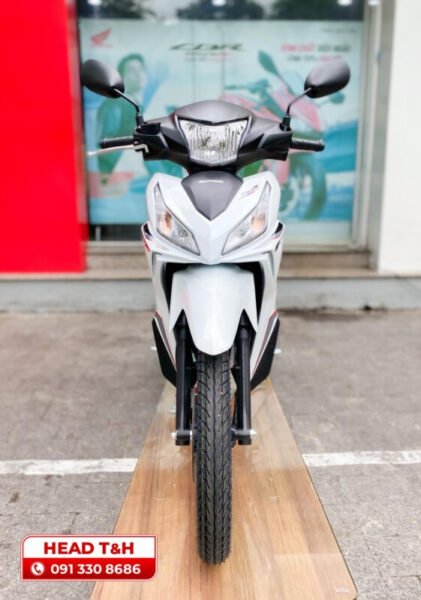 Thiết kế đầu xe Honda Wave RSX với mặt nạ chữ V sắc nét