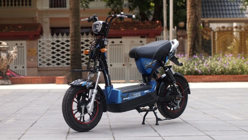 Thiết kế hiện đại của dòng xe điện 133, có đèn pha Bi Xenon và dải đèn LED