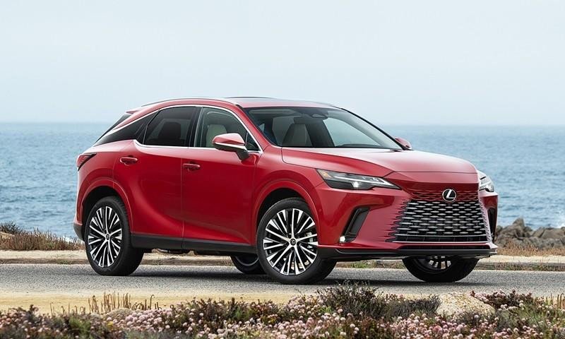 Thiết kế ngoại thất mạnh mẽ của một mẫu xe Lexus