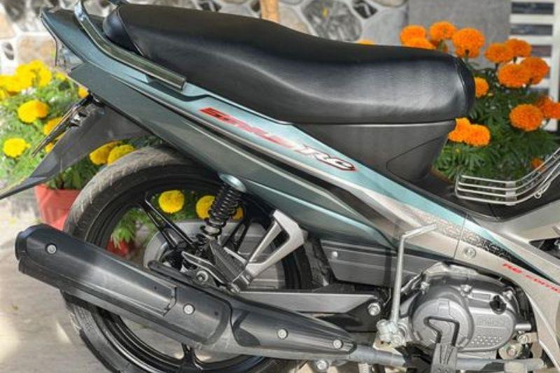 Thiết kế thân xe Yamaha Sirius với tem xe thể thao