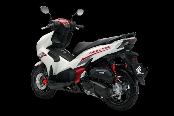 Thiết kế tổng thể và gương chiếu hậu tinh tế của Air Blade 125cc