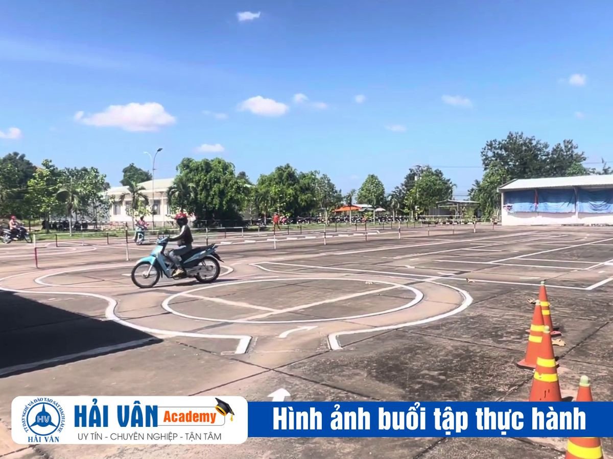 Thời gian và thủ tục nhận bằng lái xe máy sau khi thi