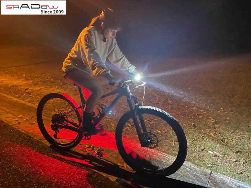 Thông số kỹ thuật của đèn pin gắn xe đạp chất lượng