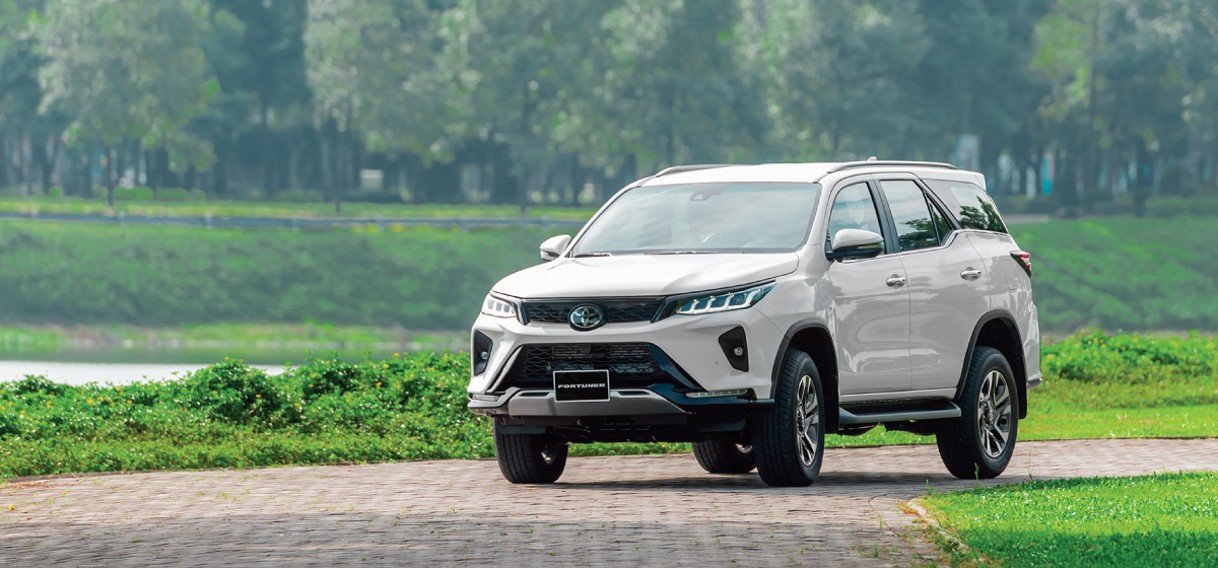 Toyota Fortuner với thiết kế ngoại thất mạnh mẽ