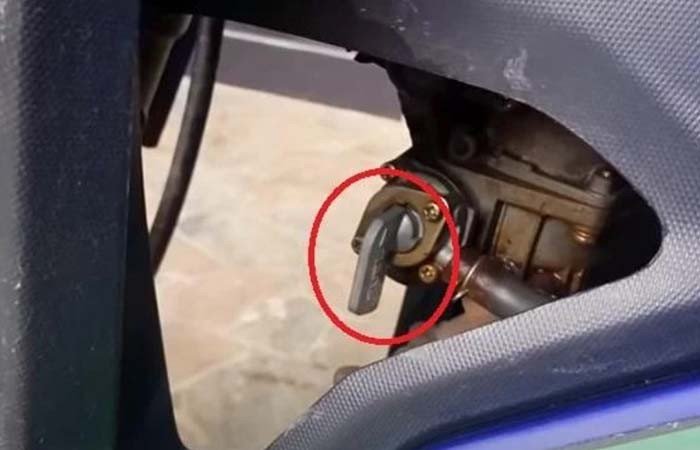 Vị trí và hình dáng của bộ phận điều tiết nhiên liệu trong chế hòa khí