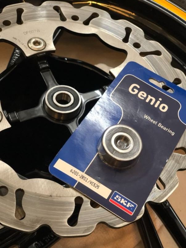 Vòng bi bánh trước cần được kiểm tra