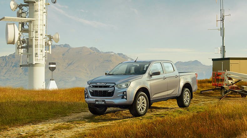 Xe bán tải đã qua sử dụng nhiều năm, cần kiểm tra độ an toàn