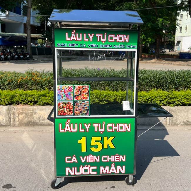 Xe đẩy bán cá viên chiên với thiết kế hiện đại